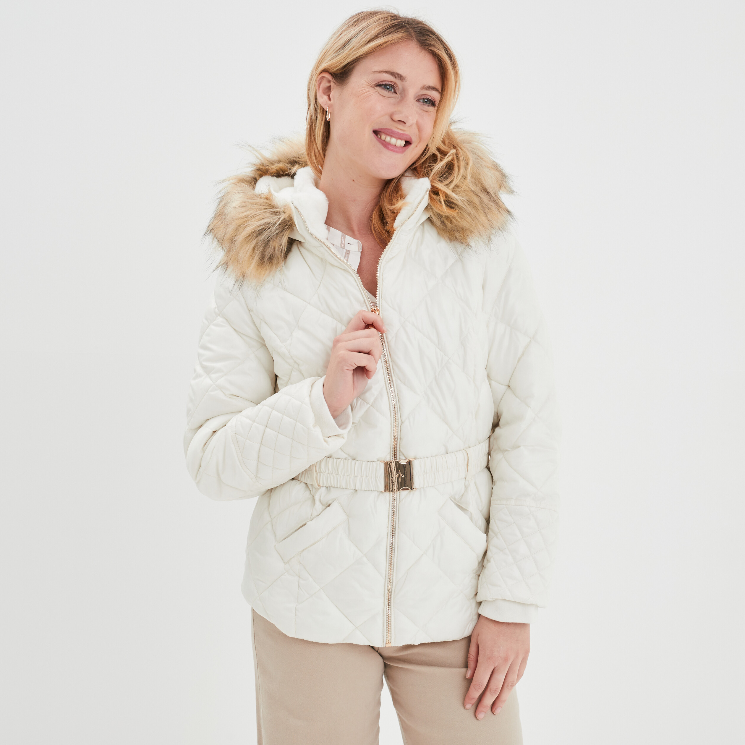 Doudoune matelassée ceinture et capuche beige femme | La Halle