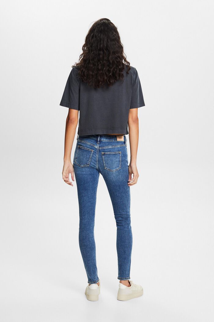 Recycelt: Skinny Stretchjeans mit mittelhohem Bund