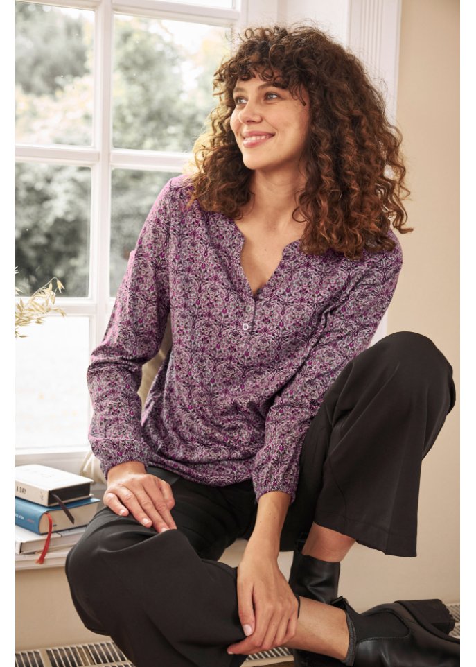 Bedrucktes Langarmshirt mit Henley-Kragen