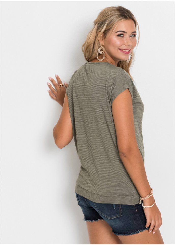 Shirt mit Knoteneffekt