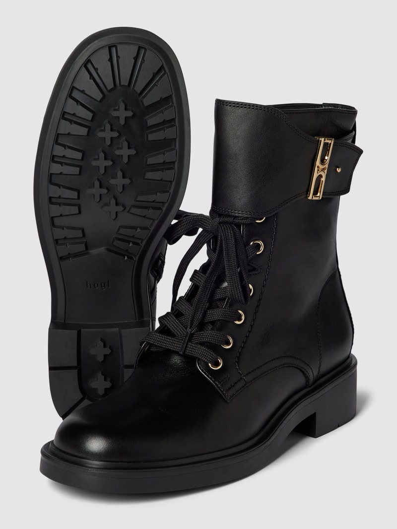 Boots aus Leder in schwarz