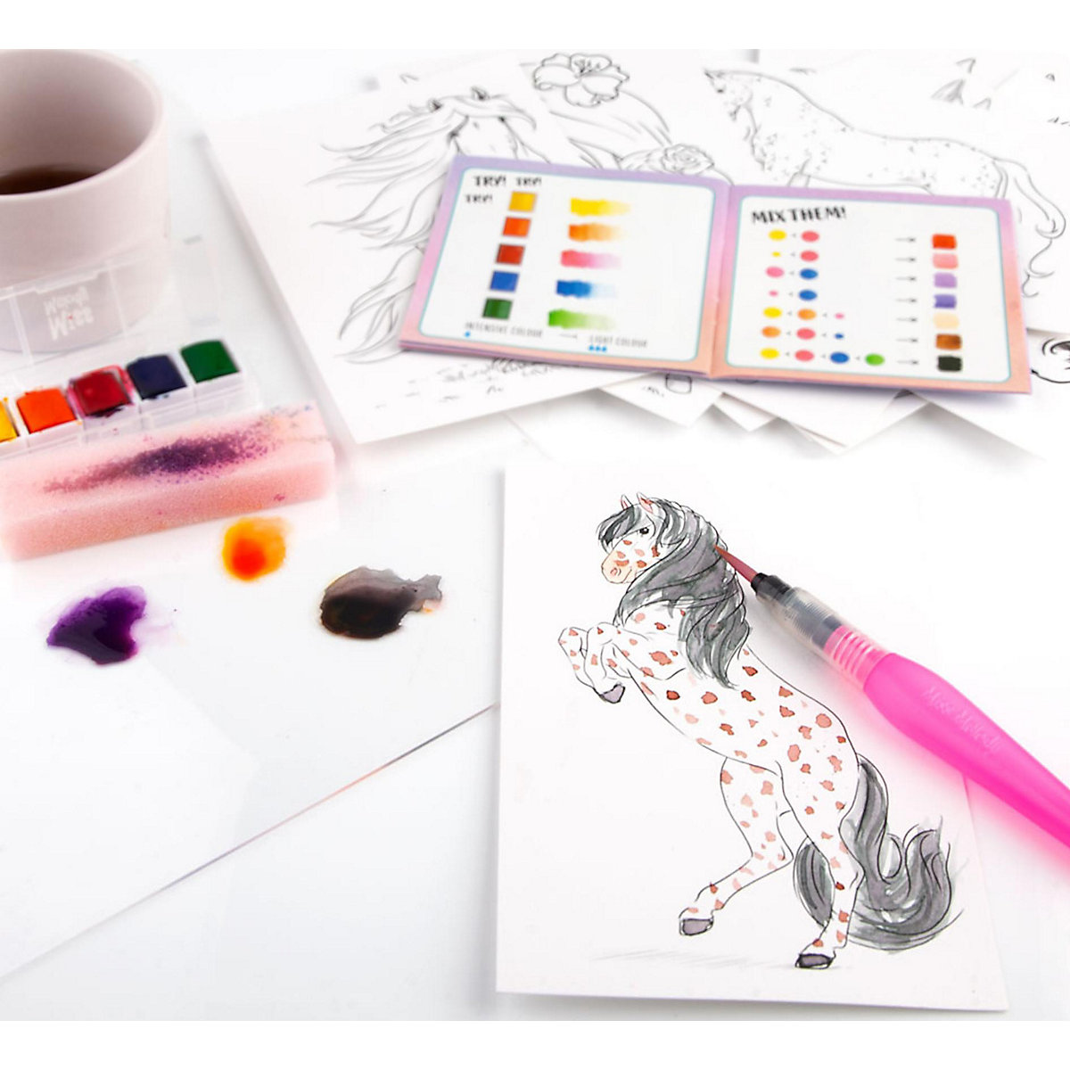 Miss Melody Water Colour Set, inkl. Farben, Pinsel & Schwamm