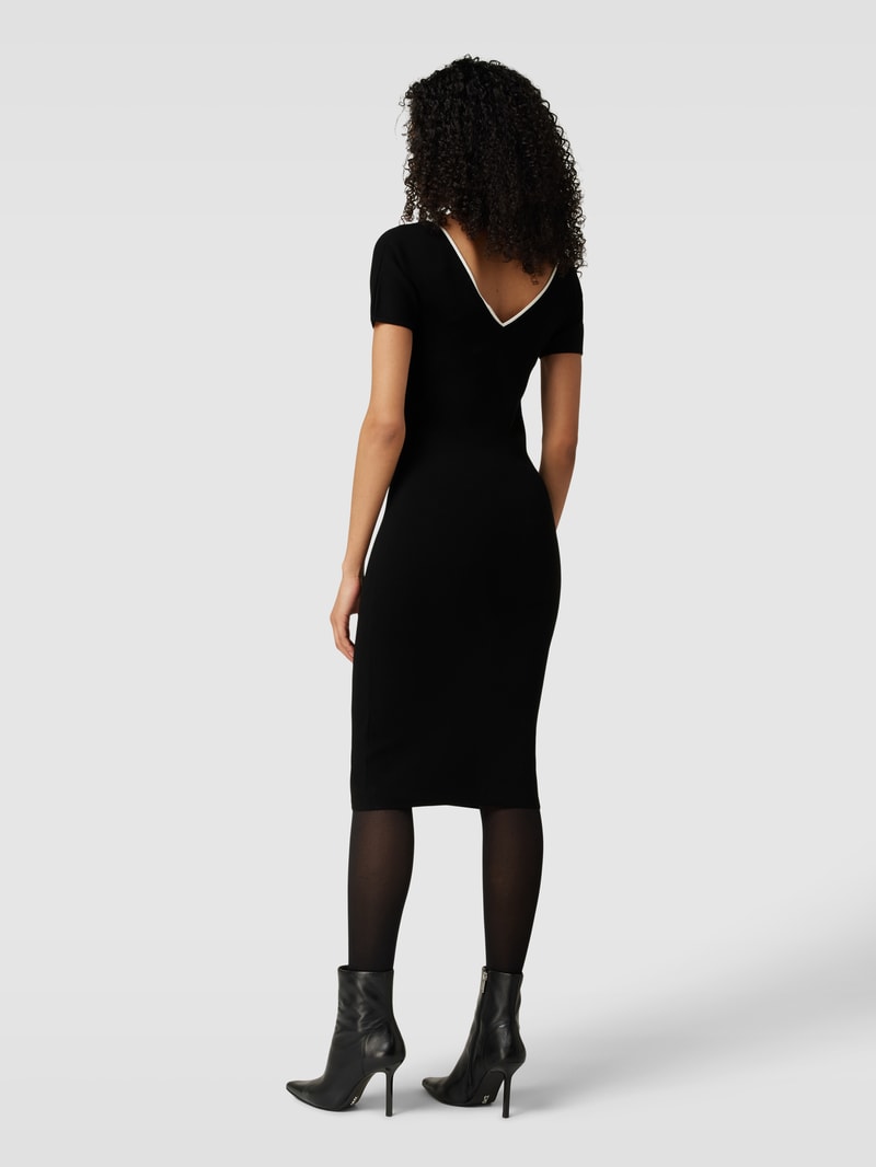 Knielanges Kleid mit U-Boot-Ausschnitt Modell 'LUGLIO' in black