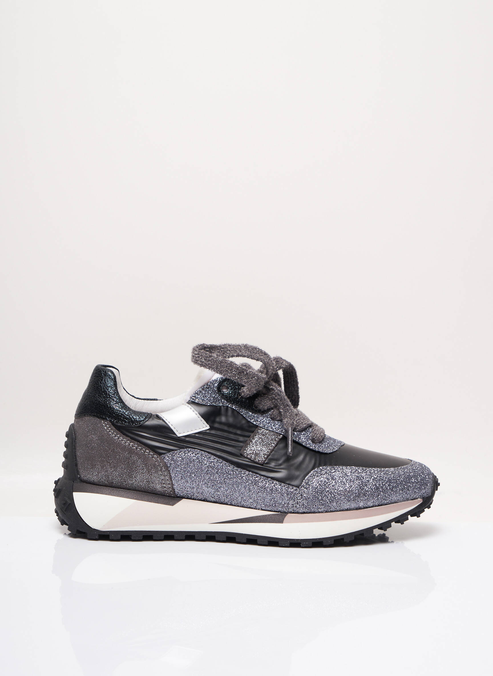 Smr 23 Baskets Femme couleur noir