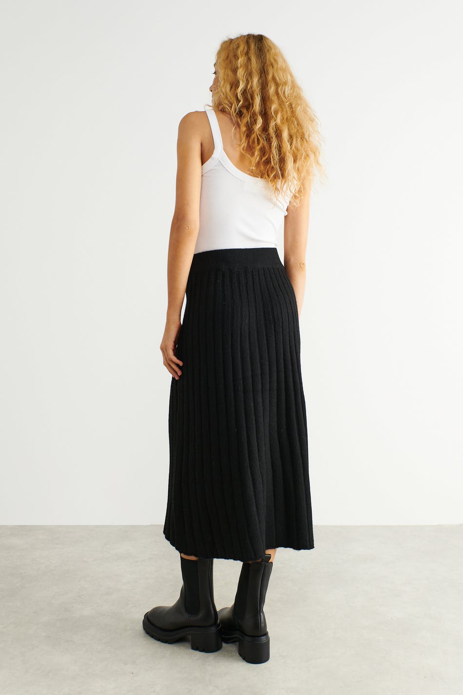 Malin knitted skirt