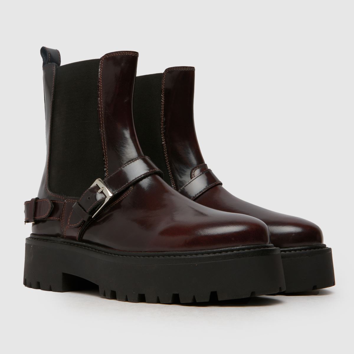 Schuh – Ariah-läderstövlar med spänne i vinröd
