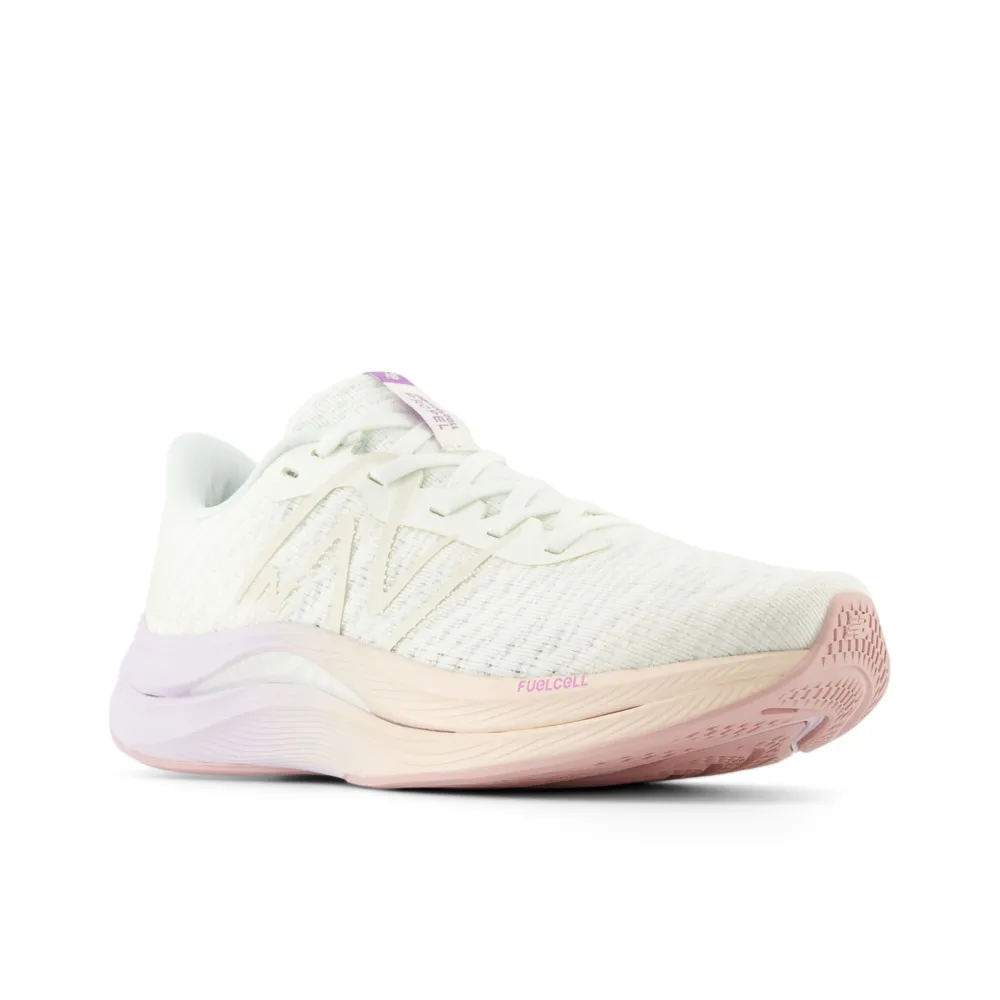 New Balance FuelCell Propel v4 WFCPRWV4 / weiss