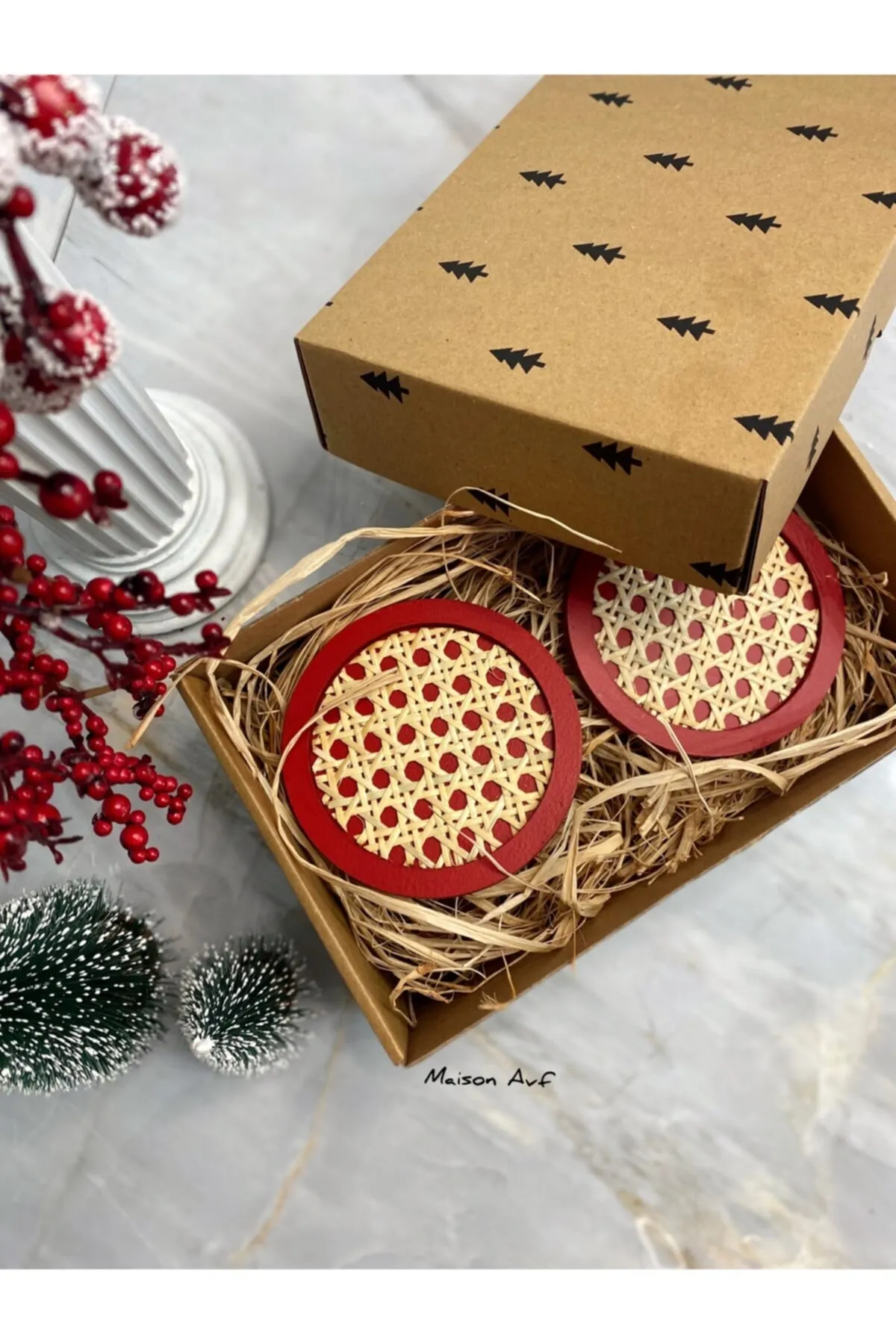 Maison Avf  2-teiliger Rattan-Hazeran-Untersetzer Rot (100 % NATÜRLICHER HAZERAN) M053