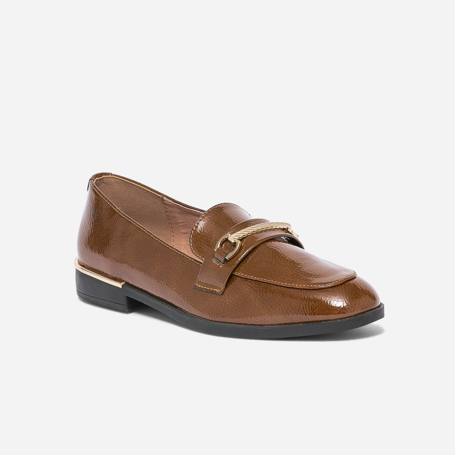 Mocassin cognac verni à barrette dorée