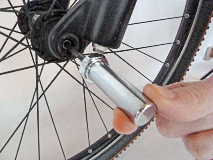 FollowMe Achsverlängerung für Vorderrad mit Schnellspanner (Hohlachse) kaufen | Bike-Discount