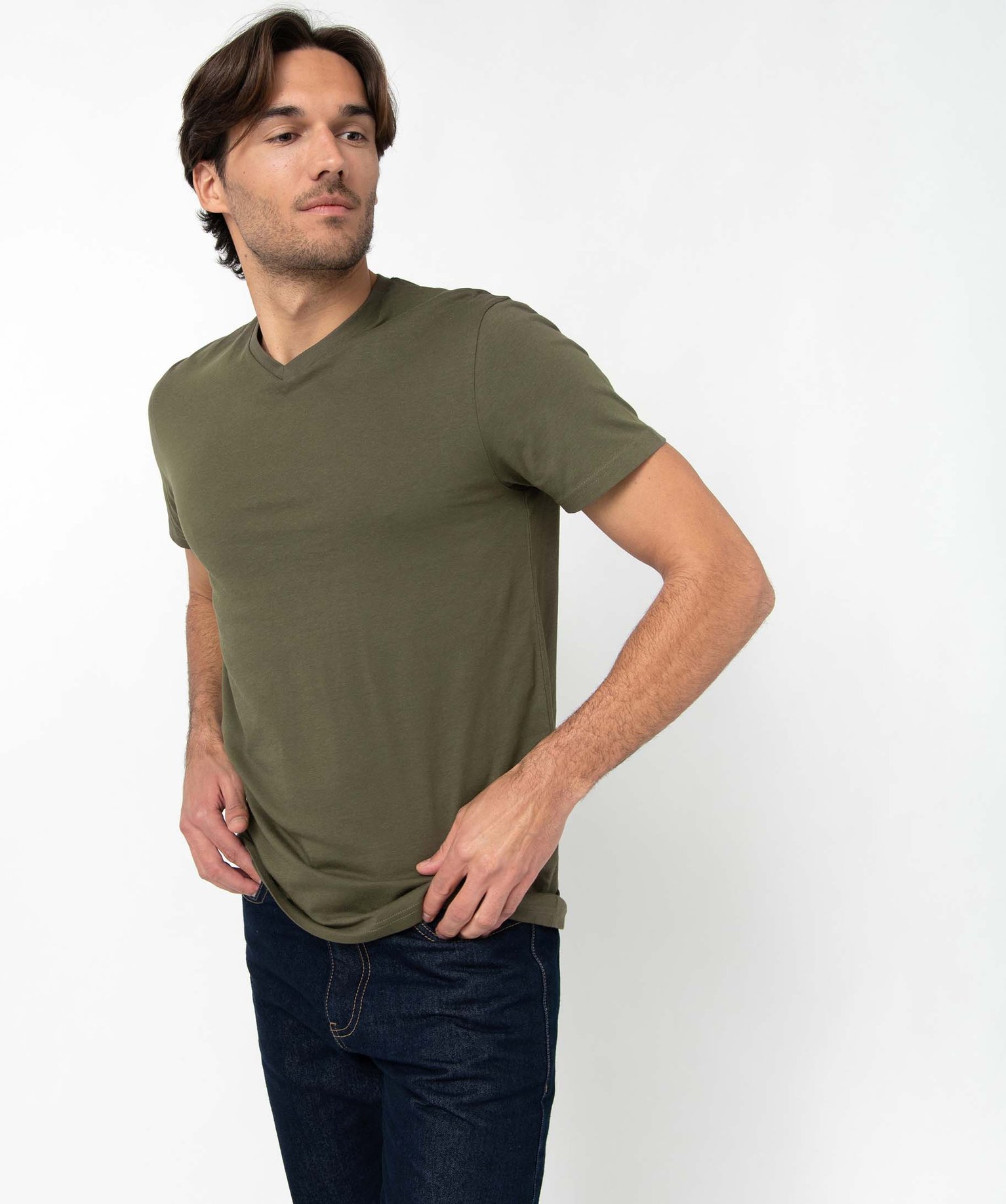 Tee-shirt homme à manches courtes et col V kaki | GEMO