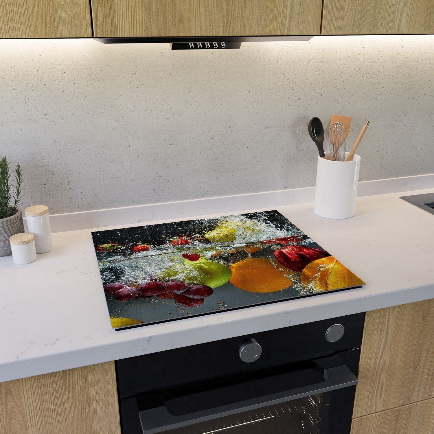 Wallario Herd-Abdeckplatte Früchte im und unter Wasser - Splashing Fruits, ESG-Sicherheitsglas, (Glasplatte, 1 tlg., inkl. 5mm Noppen), verschiedene Größen