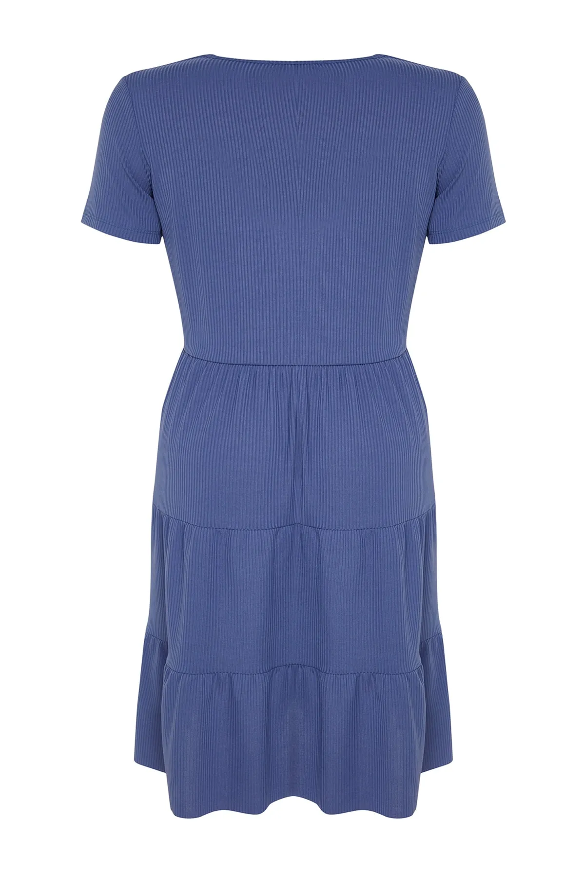Trendyol Curve  Indigofarbenes Volant-Strickkleid mit V-Ausschnitt TBBSS23AH00030