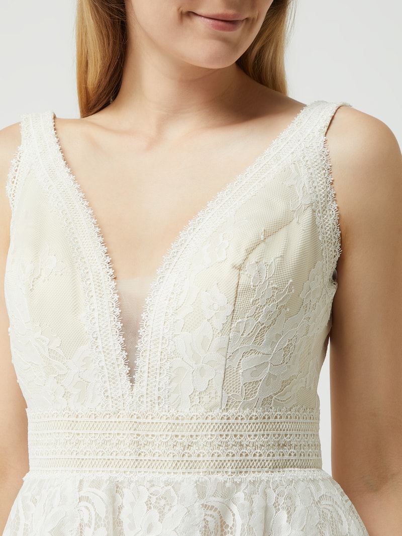 Brautkleid mit Stola in offwhite
