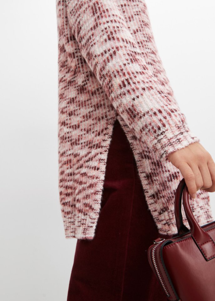 Pullover mit extra langen Seitenschlitzen