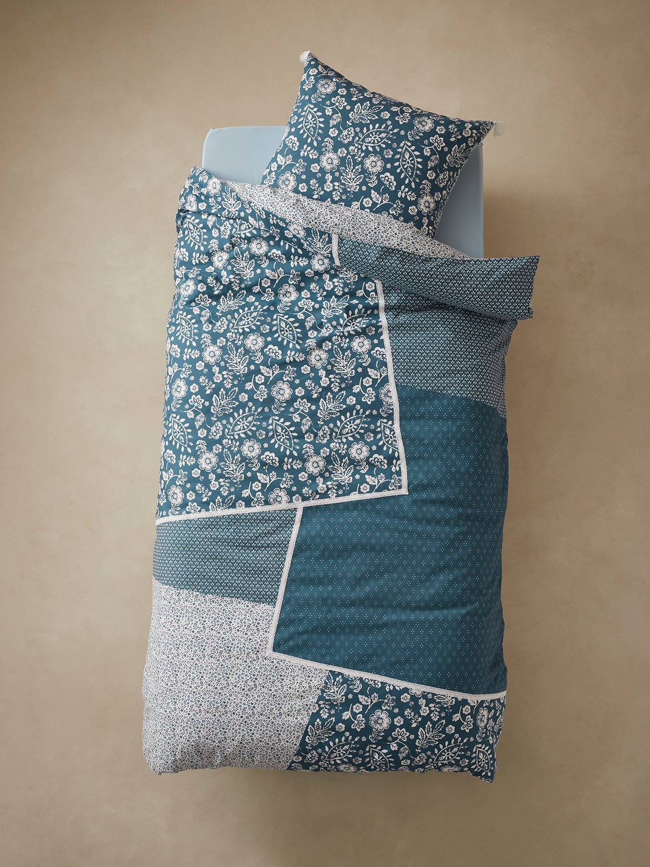 Vertbaudet Kinder Bettwäsche-Set PATCHWORK - marine/wollweiß