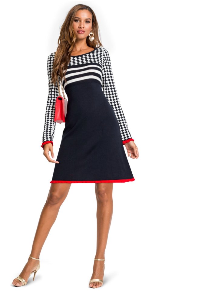 Strickkleid mit Rüschen