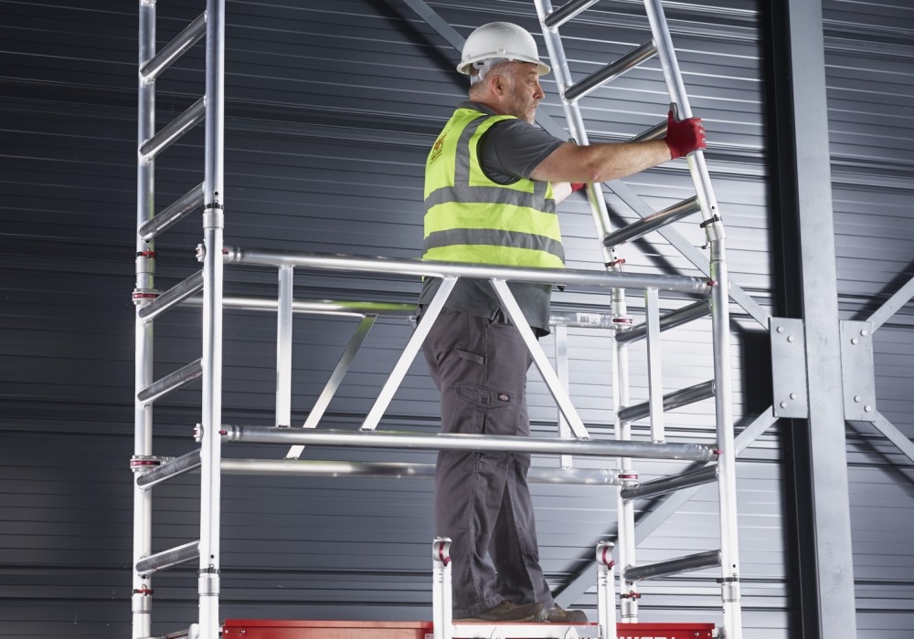 Altrex C003010 MiTOWER PLUS delovni oder 4,20 m, lesen