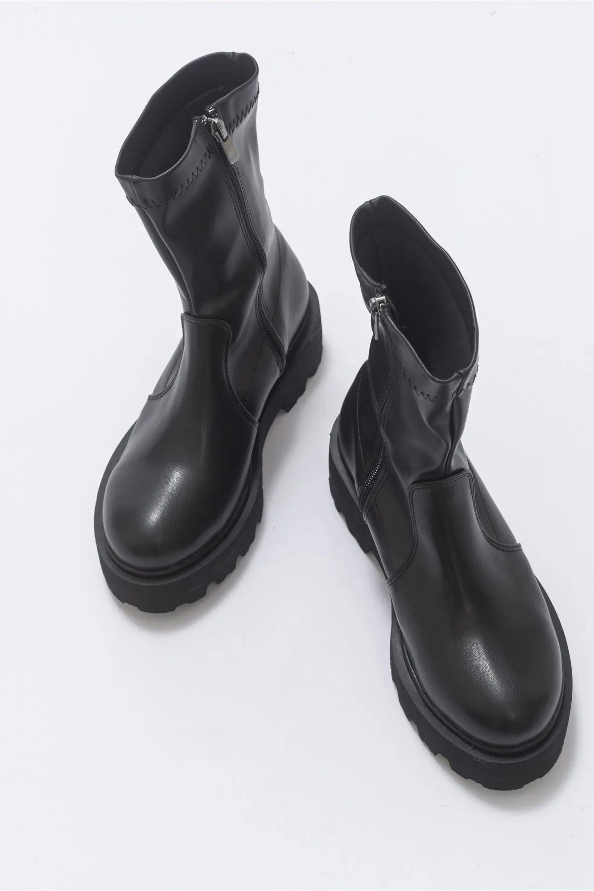 LuviShoes  Rush Schwarze Damenstiefel