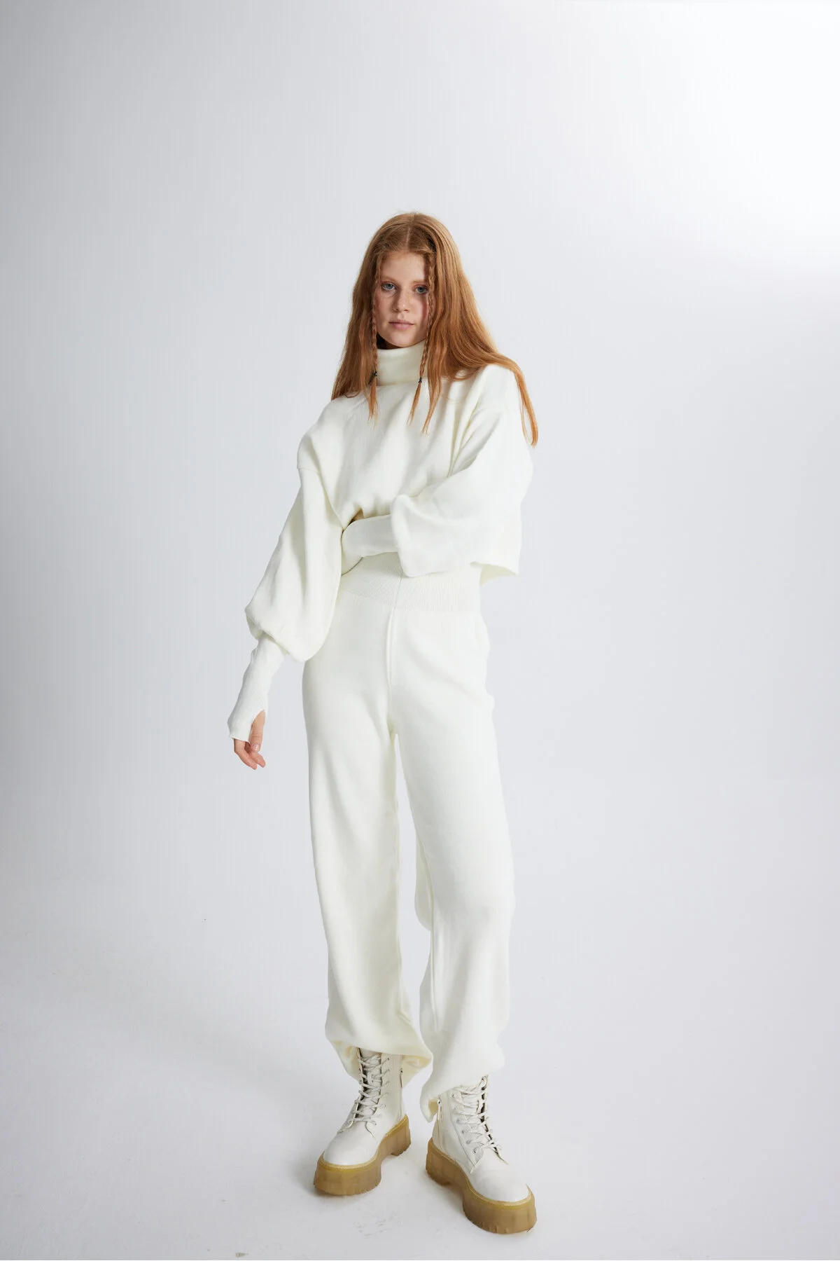 HOLLY LOLLY  Bottom Top Strickwaren Thinky Suit Weiß