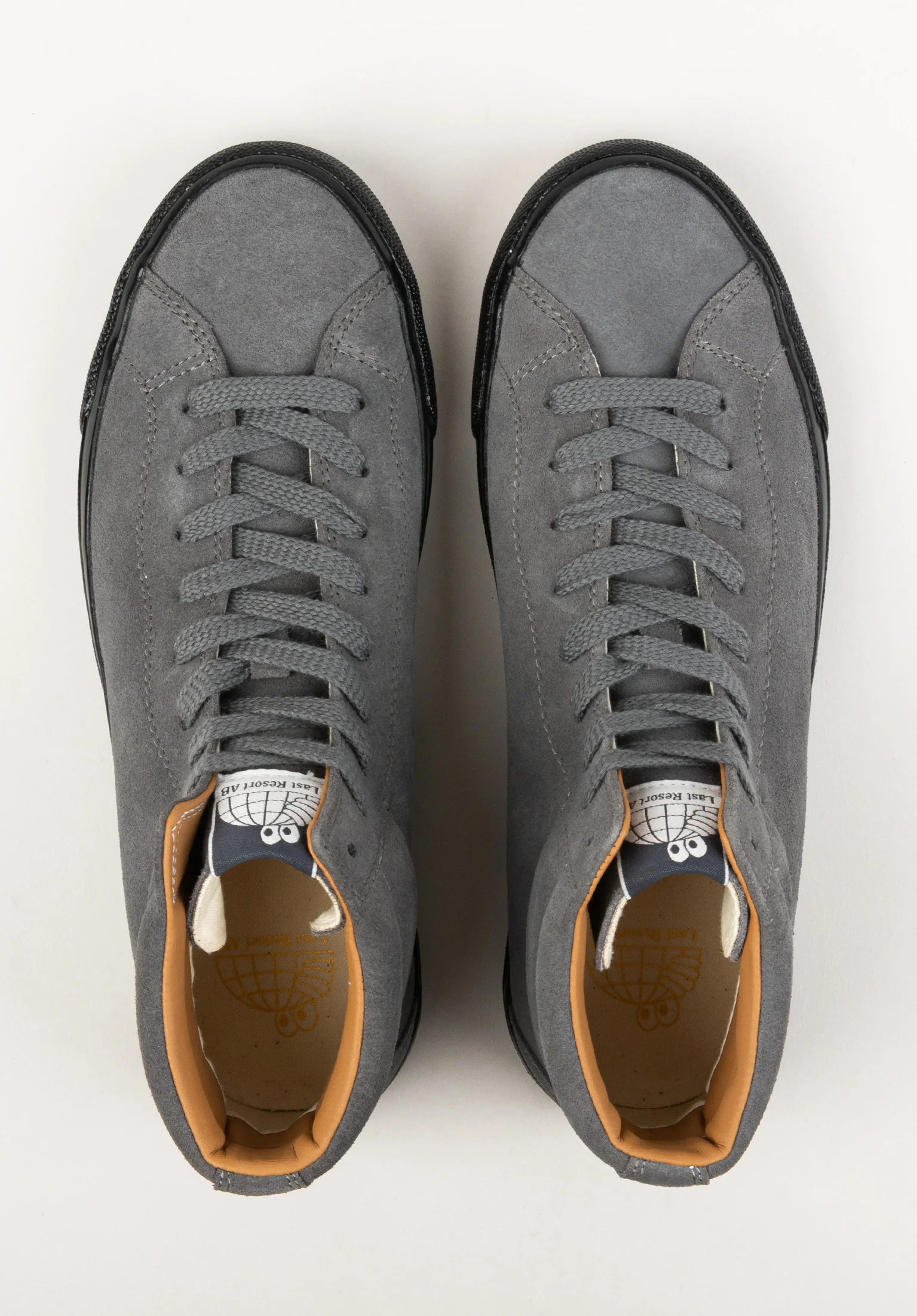 VM003 Suede Hi