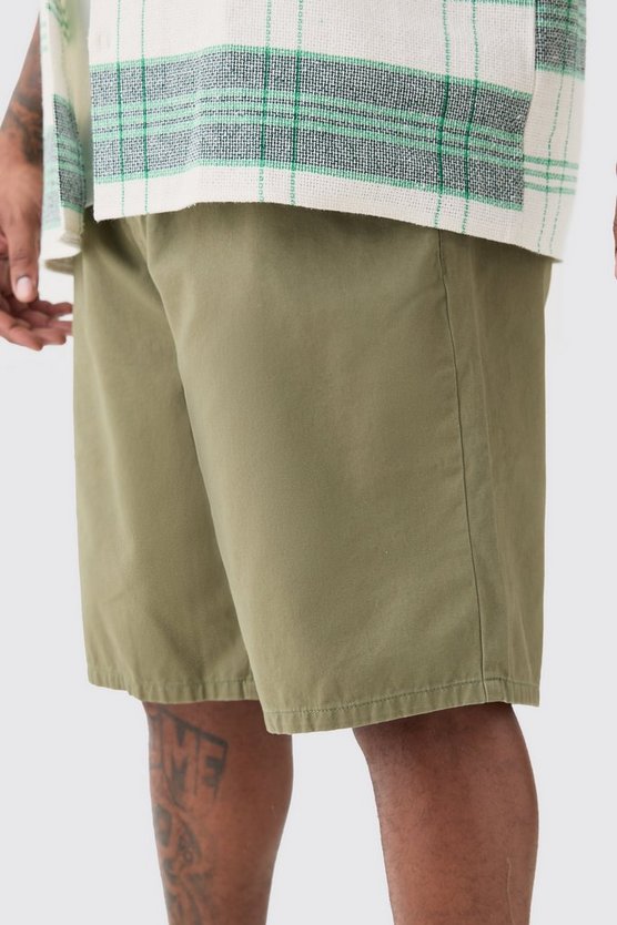 Plus lockere Shorts in Khaki