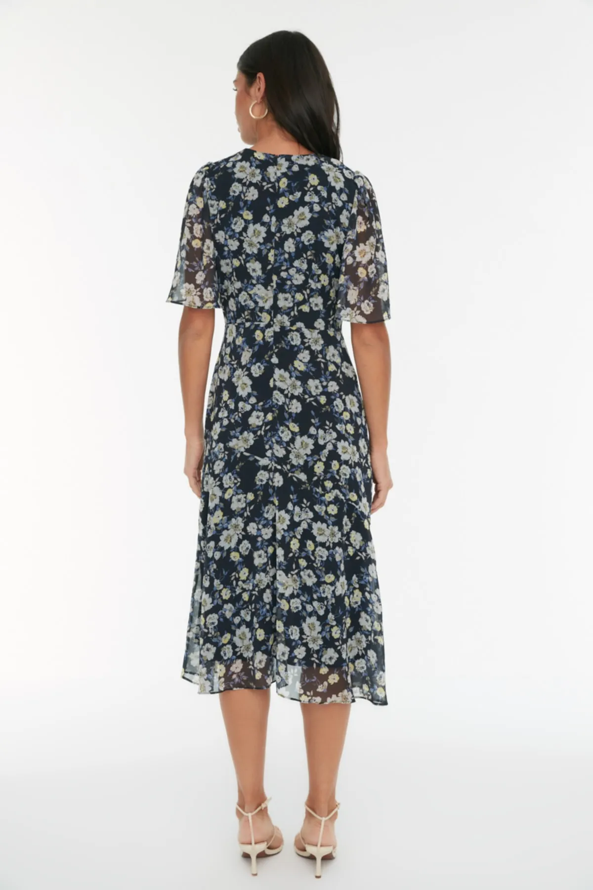 Trendyol Collection  Marineblaues A-Linien-Basic-Midi-Webkleid aus Chiffon TWOSS20EL0908