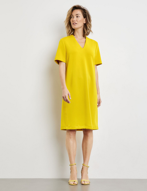 Fließendes Kleid