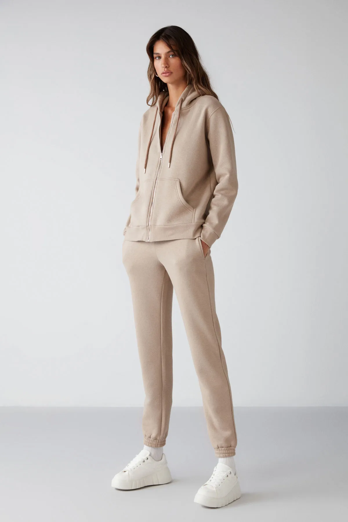 GRIMELANGE  Marıtza Damen-Jogginghose in regulärer Passform, Nerz, mit elastischem Bund und Beinen und Fleece-Innenseite