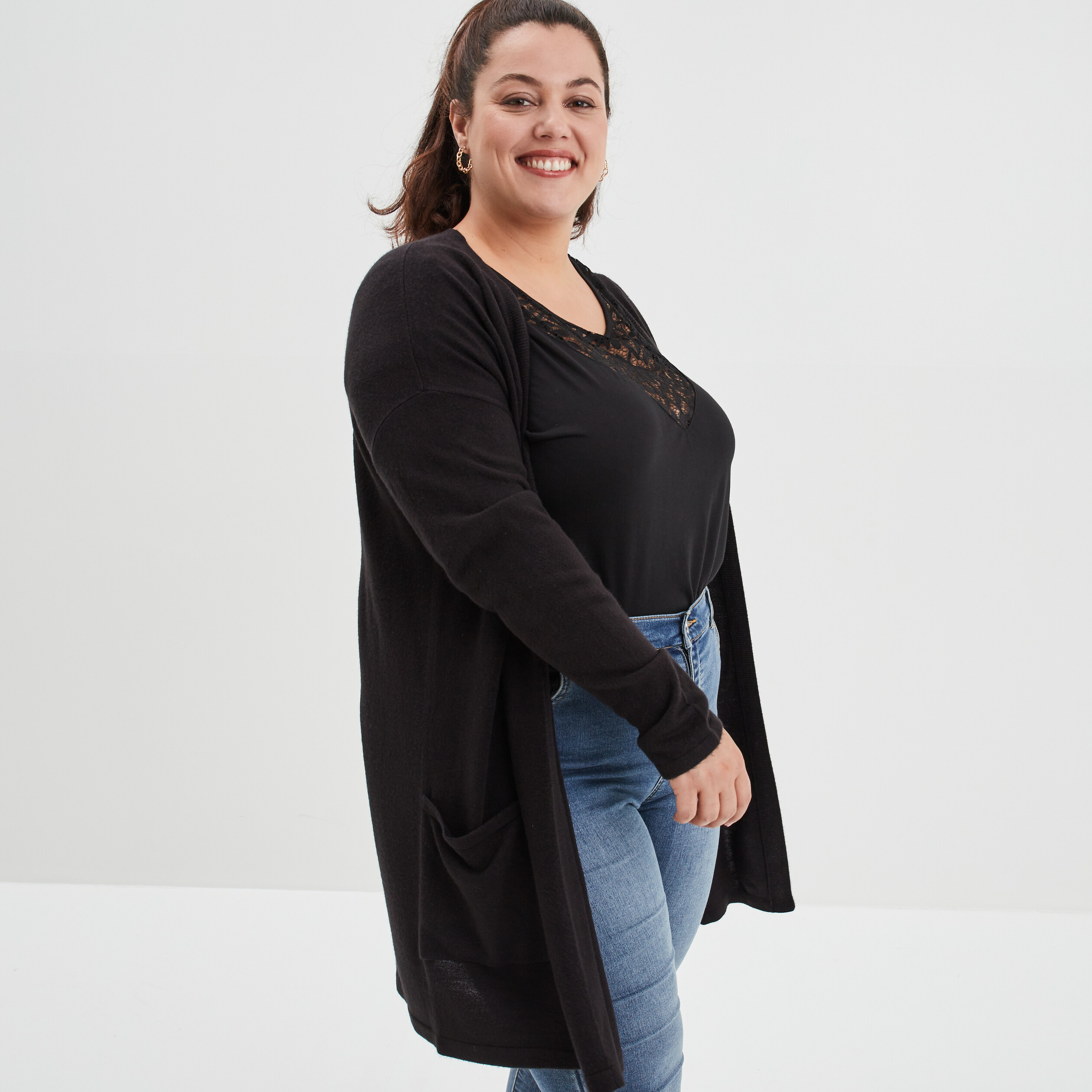Gilet mi-long avec col en V noir femme grande taille | La Halle
