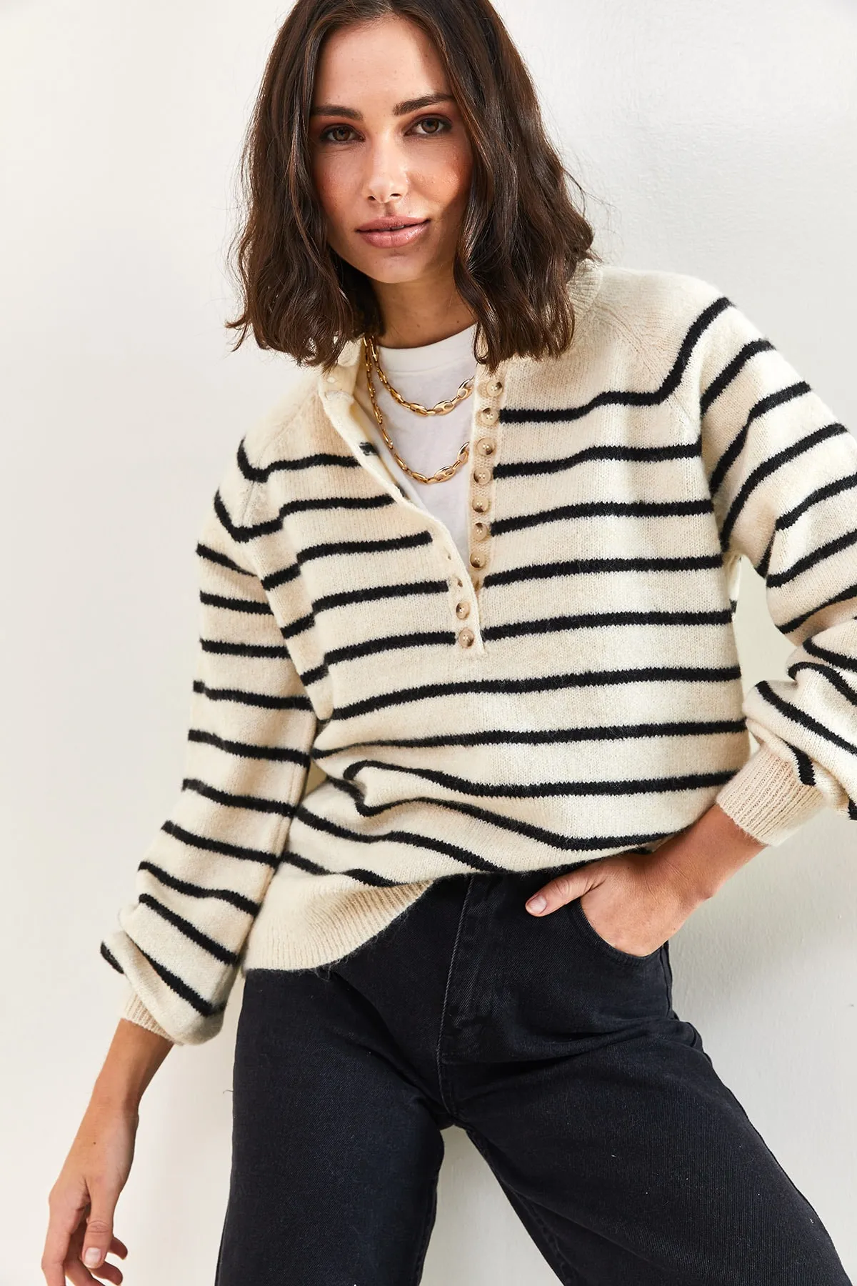 Bianco Lucci  Gestreifter Strickpullover mit Rollkragen und geknöpftem Kragen für Damen