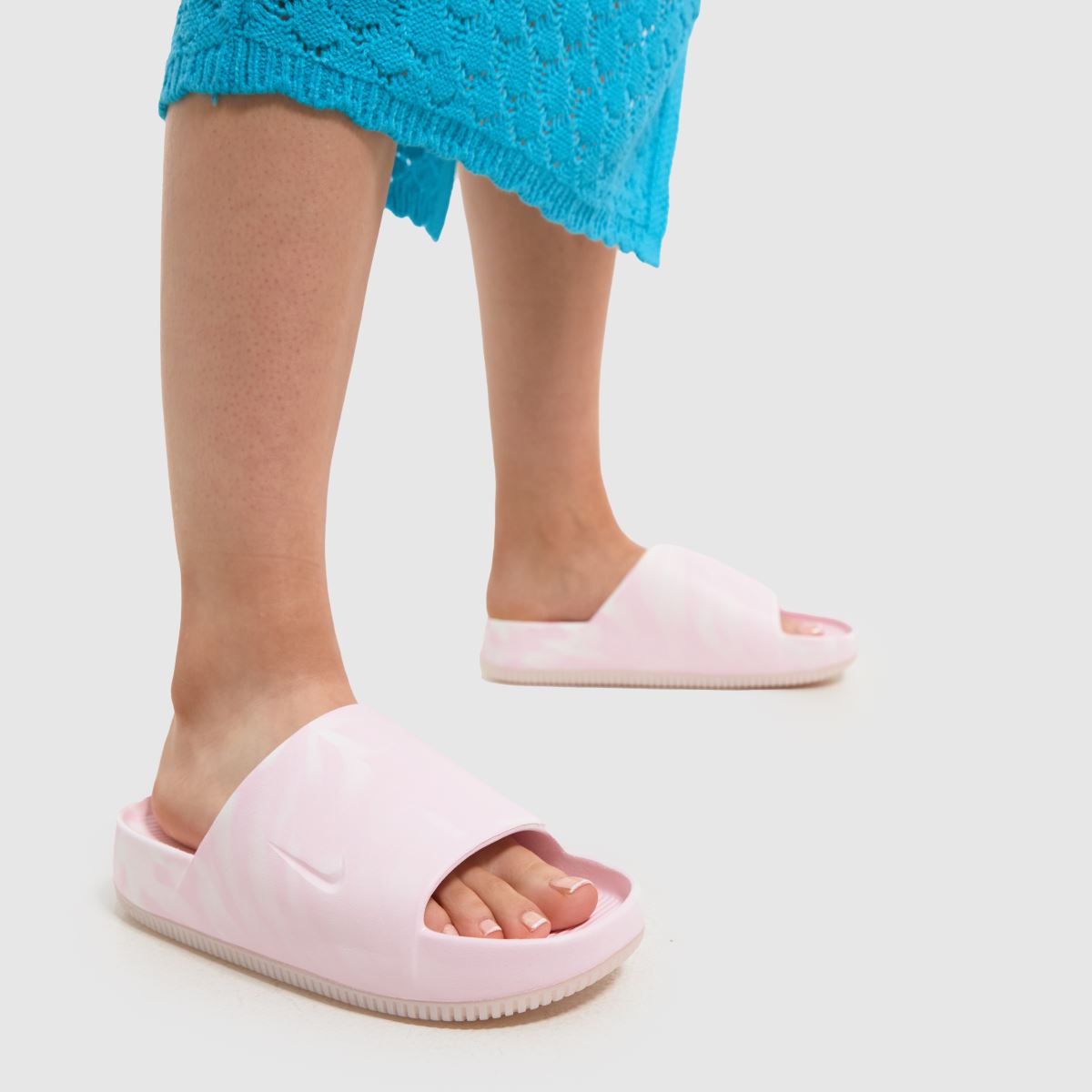 Nike – Calm – Rosa sandaler