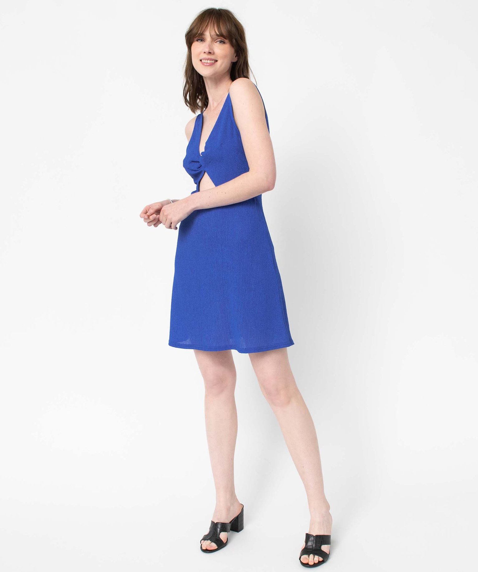 Robe femme en maille texturée ouverte sur l’avant bleu | GEMO