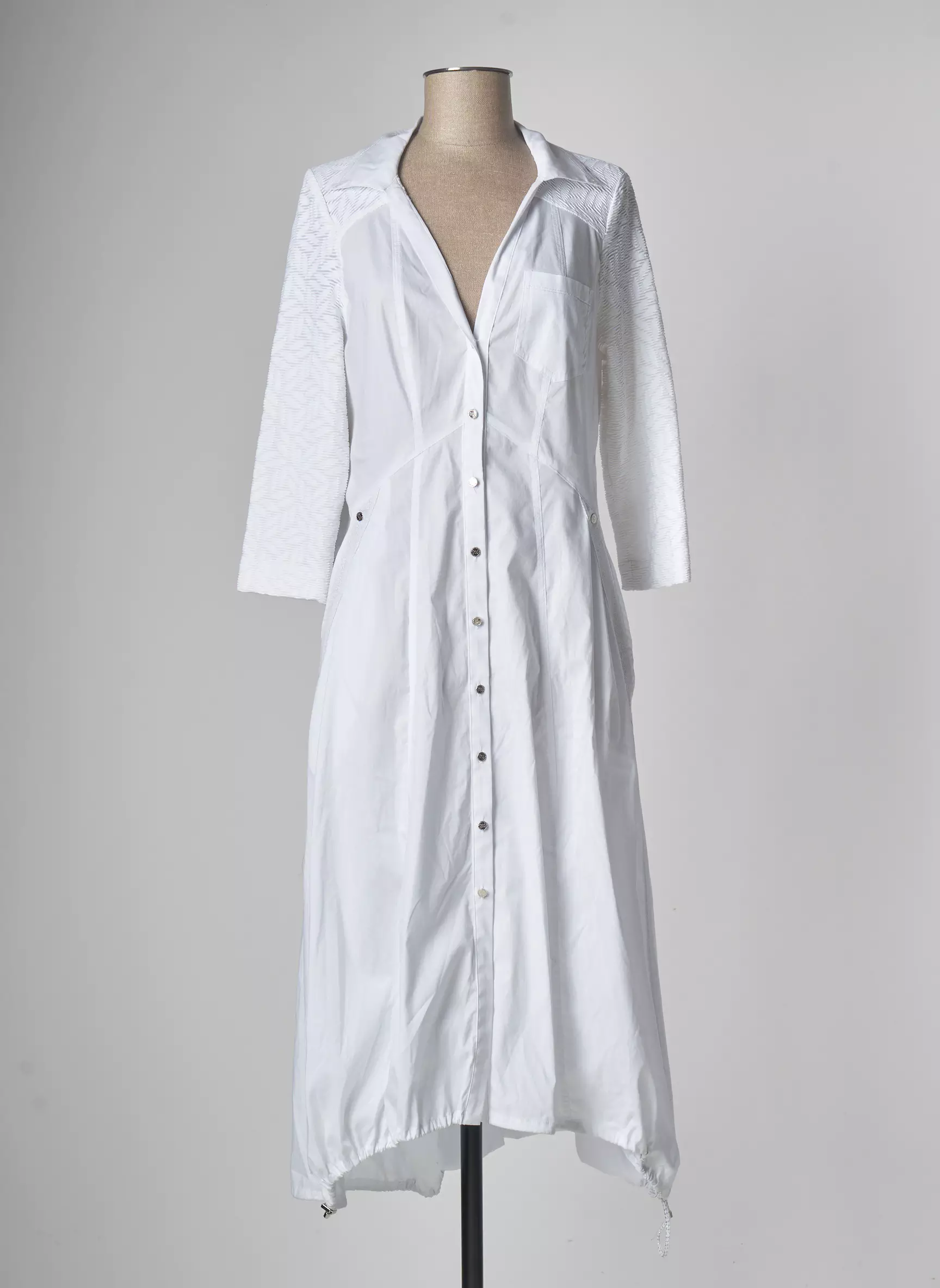 Mc Planet Robes Longues Femme couleur blanc