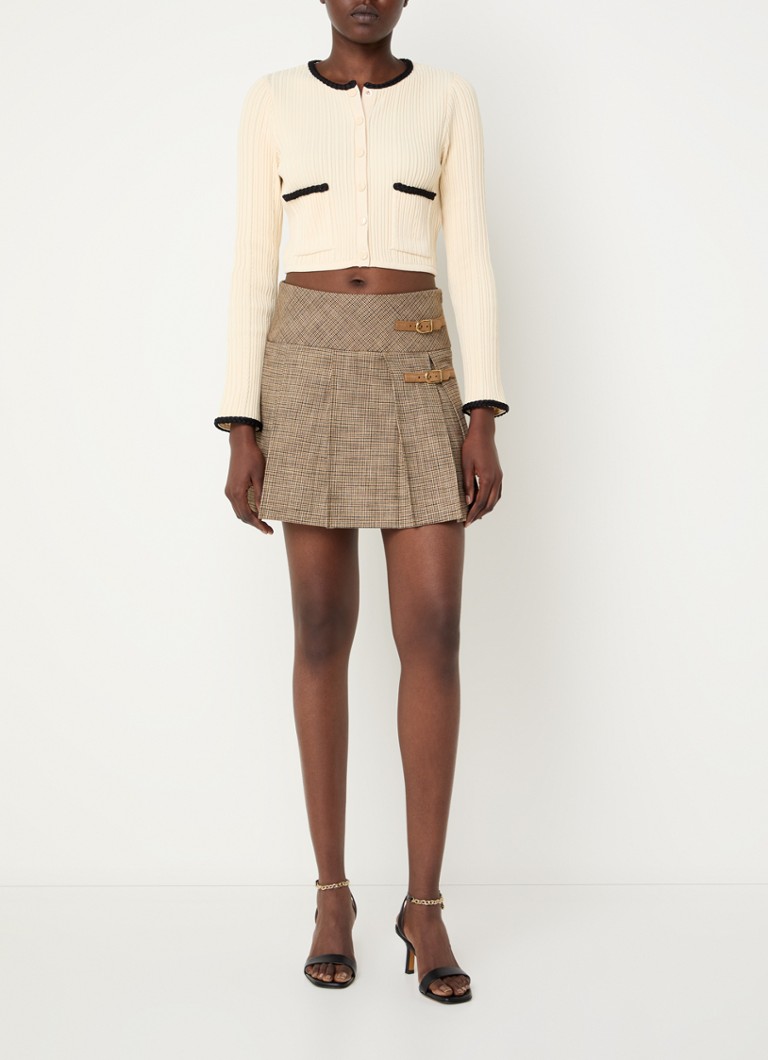 Cardigan corto Sandro in maglia fine, con texture a coste e tasche applicate.