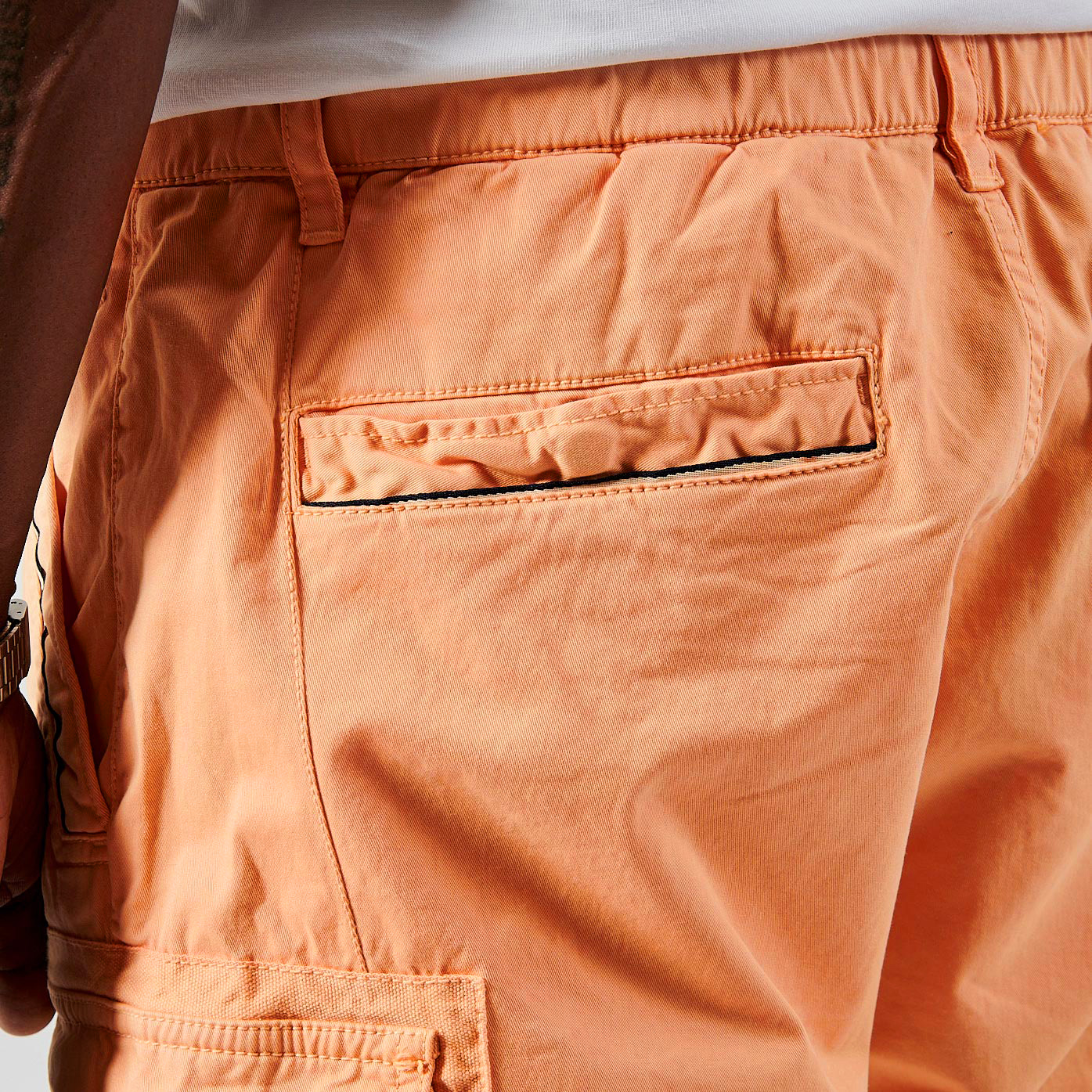 TOSHI  Short orange homme