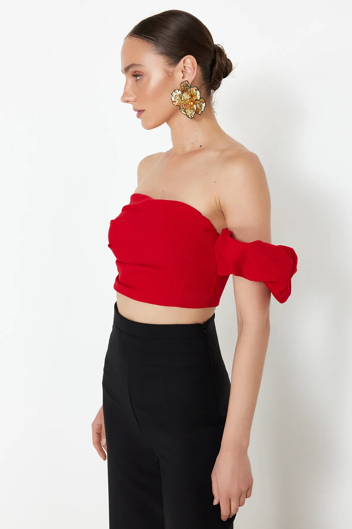 Trendyol Collection  Rotes kurzes gewebtes Bustier TPRSS24BS00020