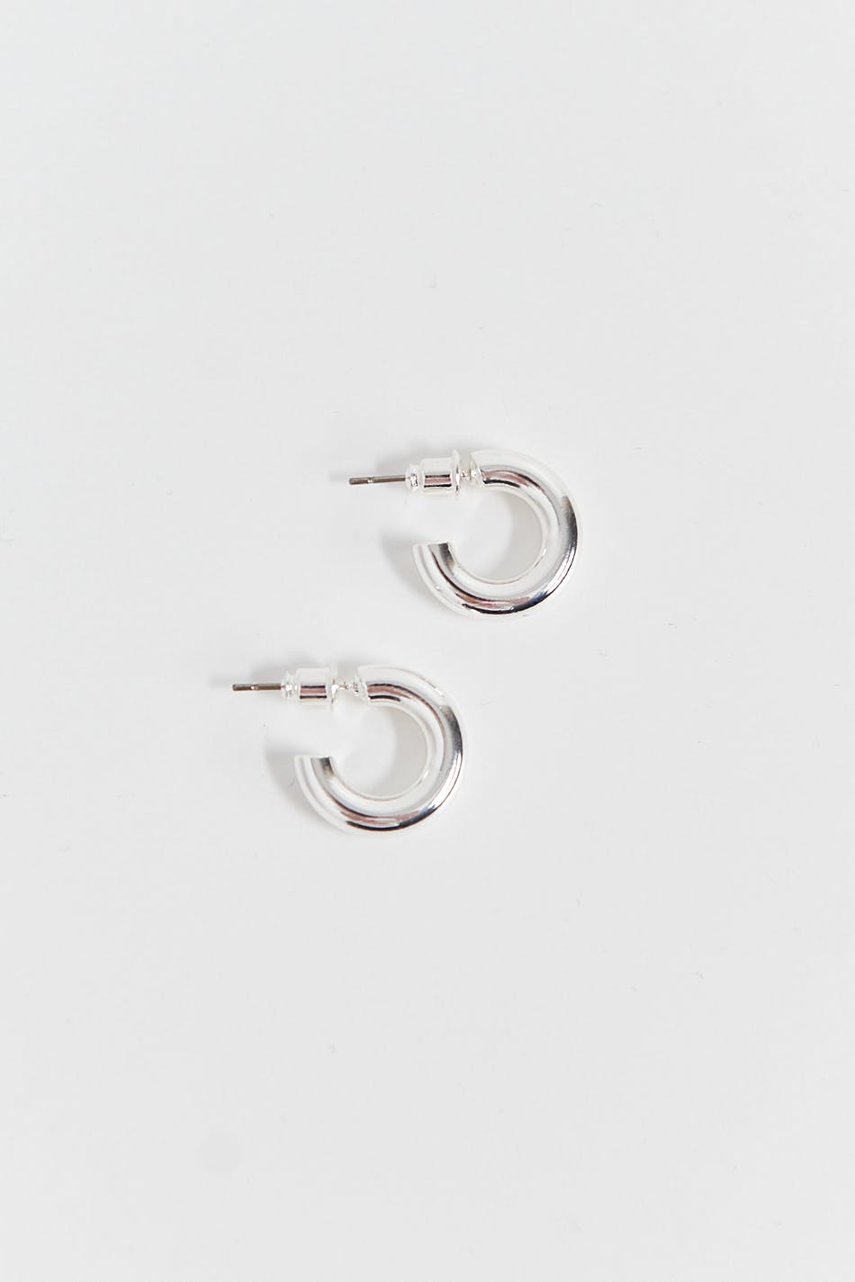Mini hoops earrings