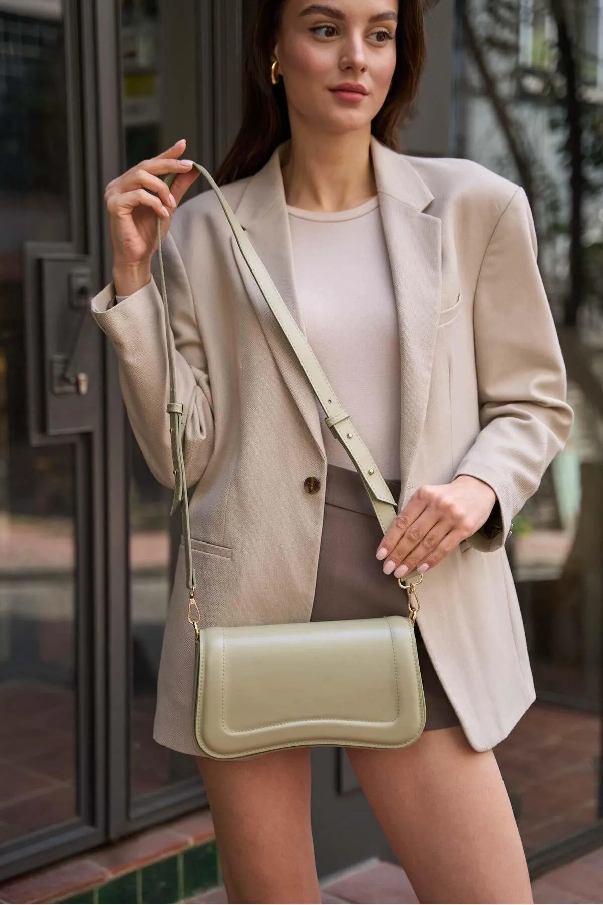 Madamra  Mintfarbene Hand- und Schultertasche für Damen mit Magnetverschluss
