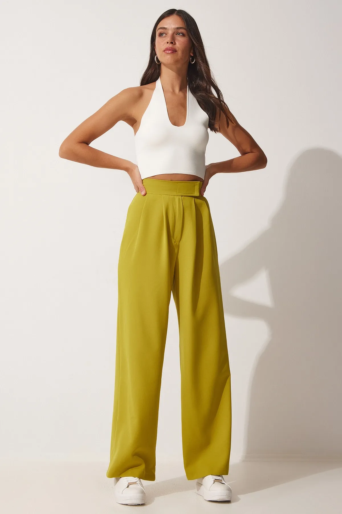 Happiness İstanbul  Ölgrüne lockere Hose mit Klettverschluss für Damen YL00001