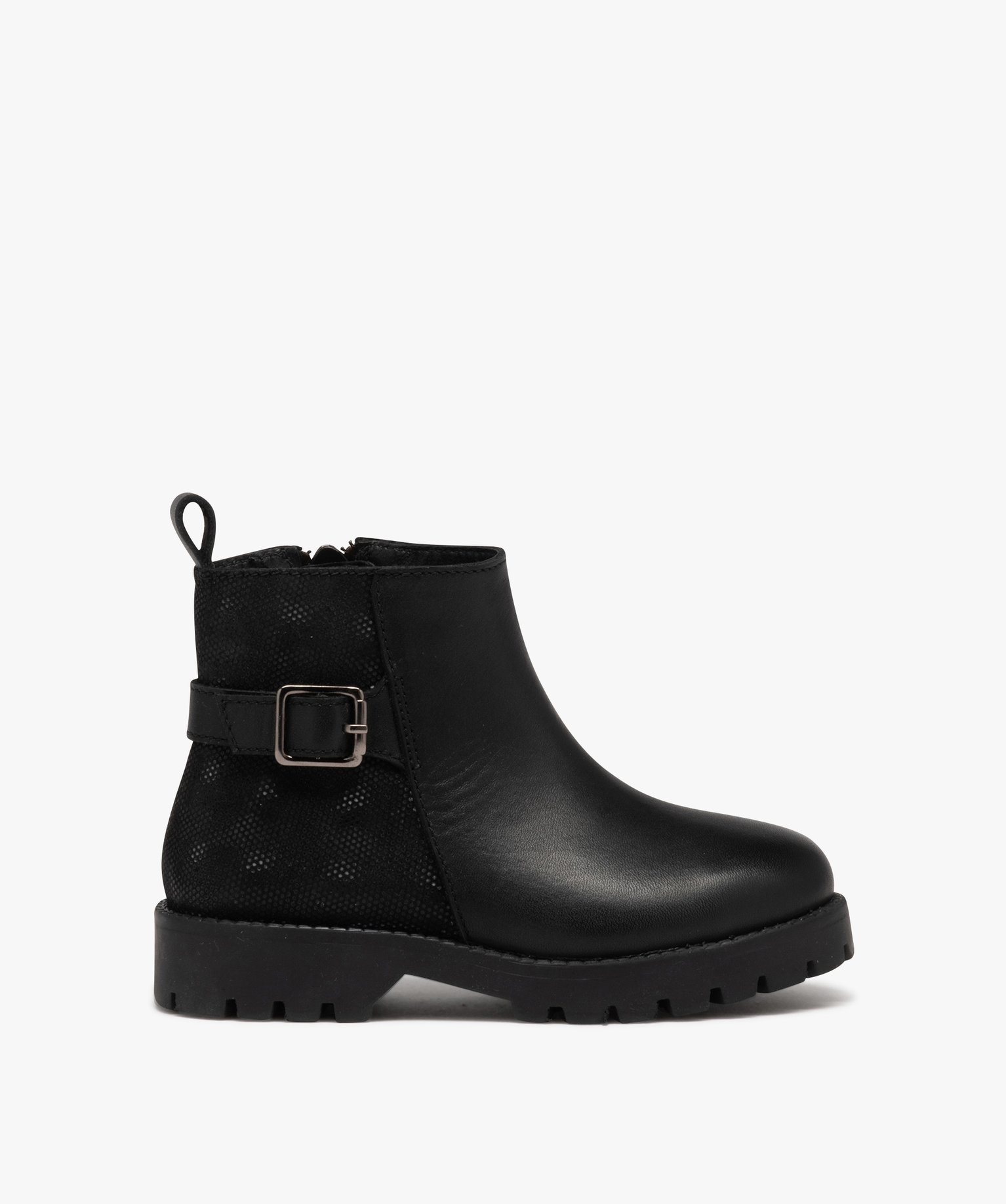 Boots fille dessus en cuir uni ajouré et à semelle crantée