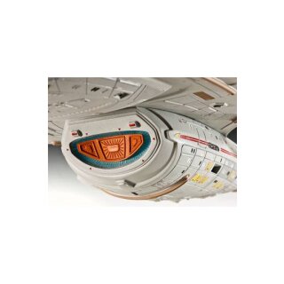 Star Trek Modellbausatz 1/670 U.S.S. Voyager 51 cm
