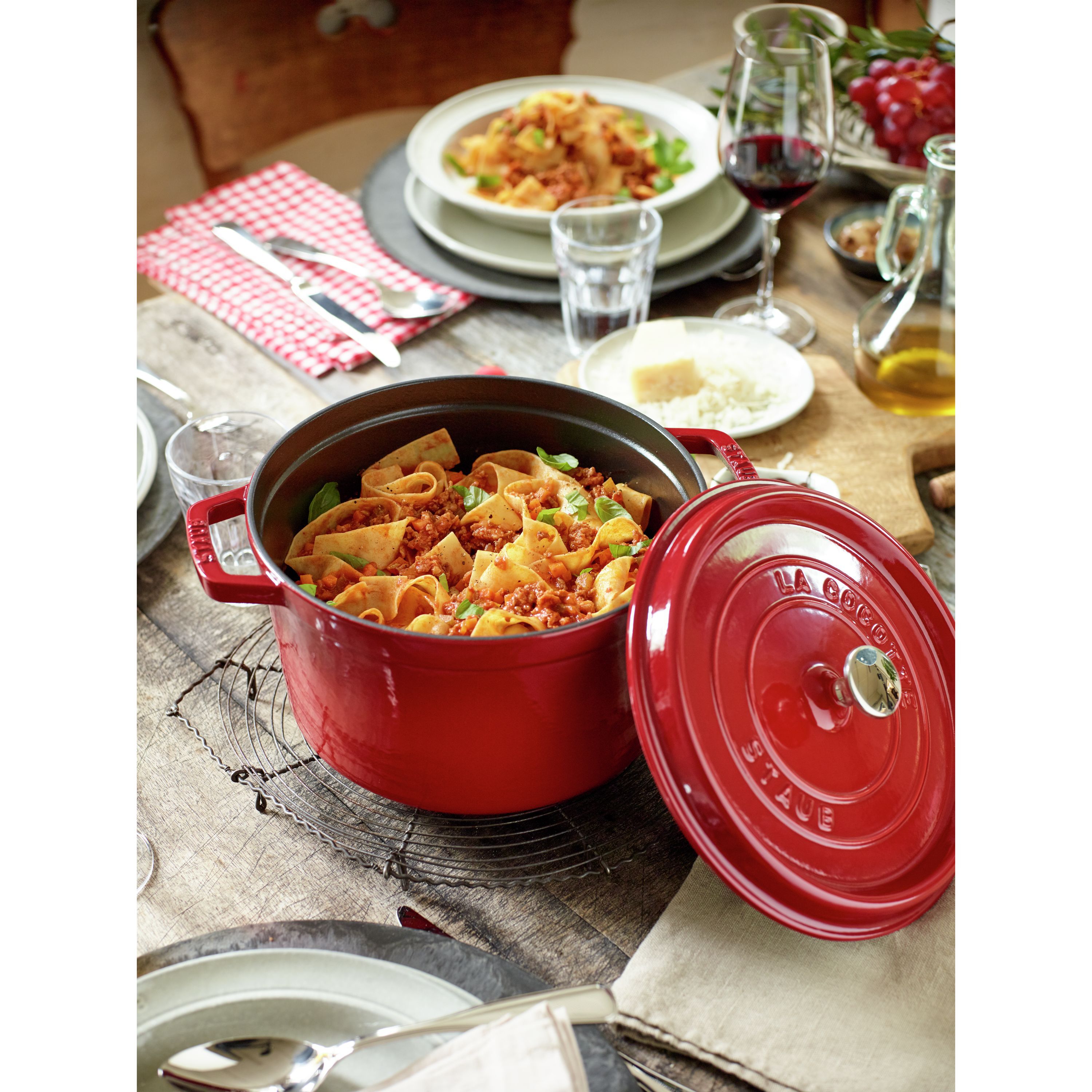 Cocotte tief 24 cm, rund, Kirsch-Rot, Gusseisen