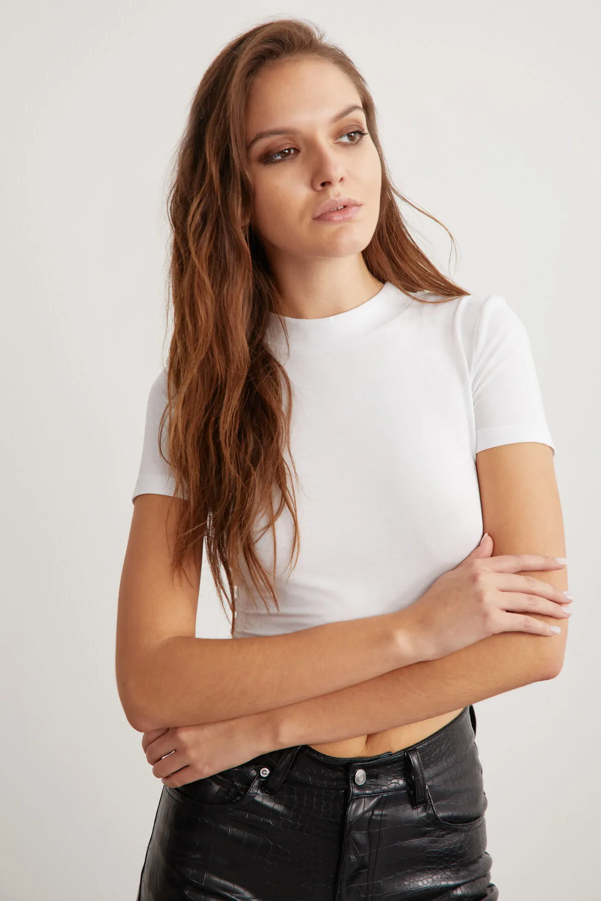 GRIMELANGE  Nıara Damen-Bustier aus Baumwolle und Elastan, Rundhalsausschnitt, schmale Passform, kurzes weißes Bustier