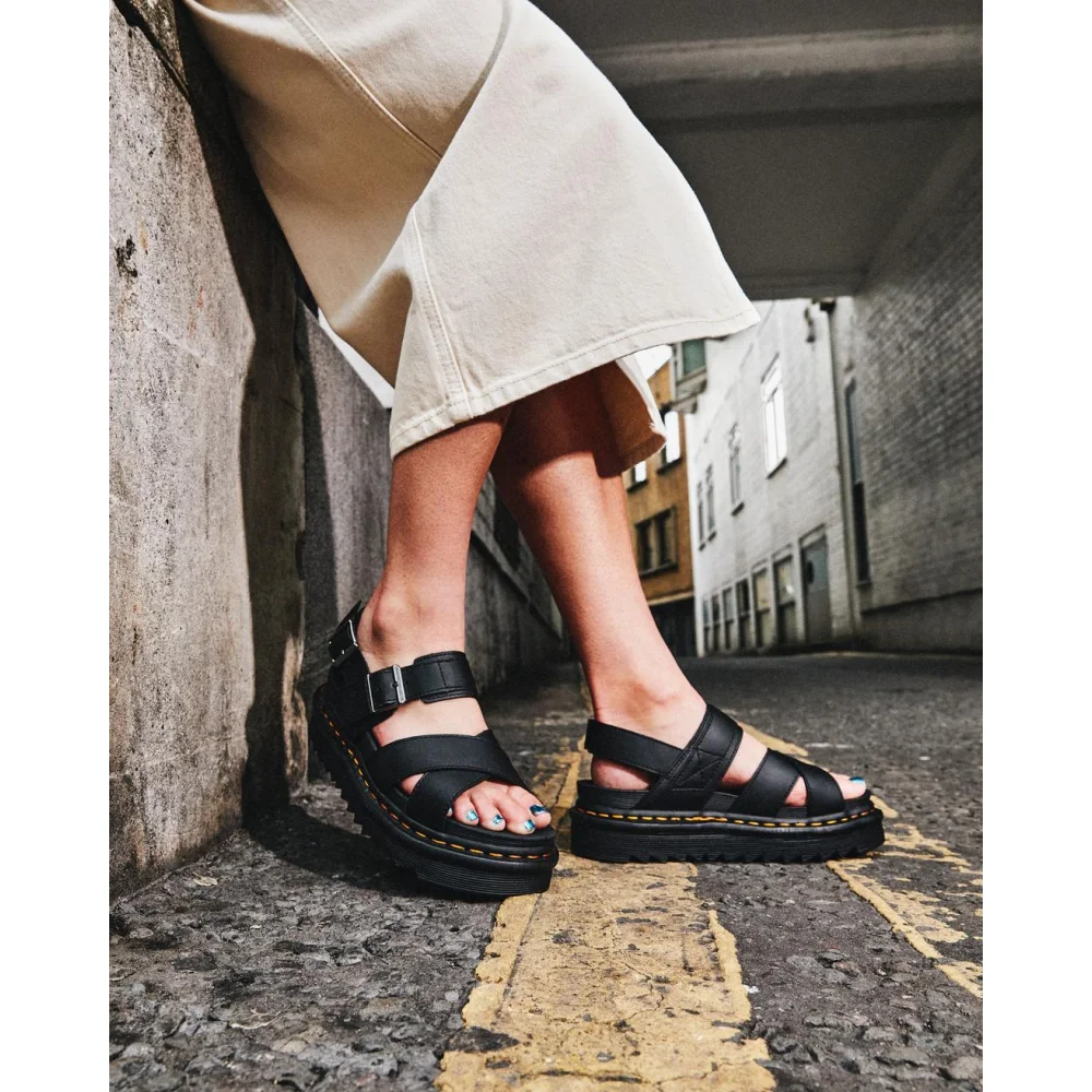 Dr. Martens Voss II 26799001 / schwarz
