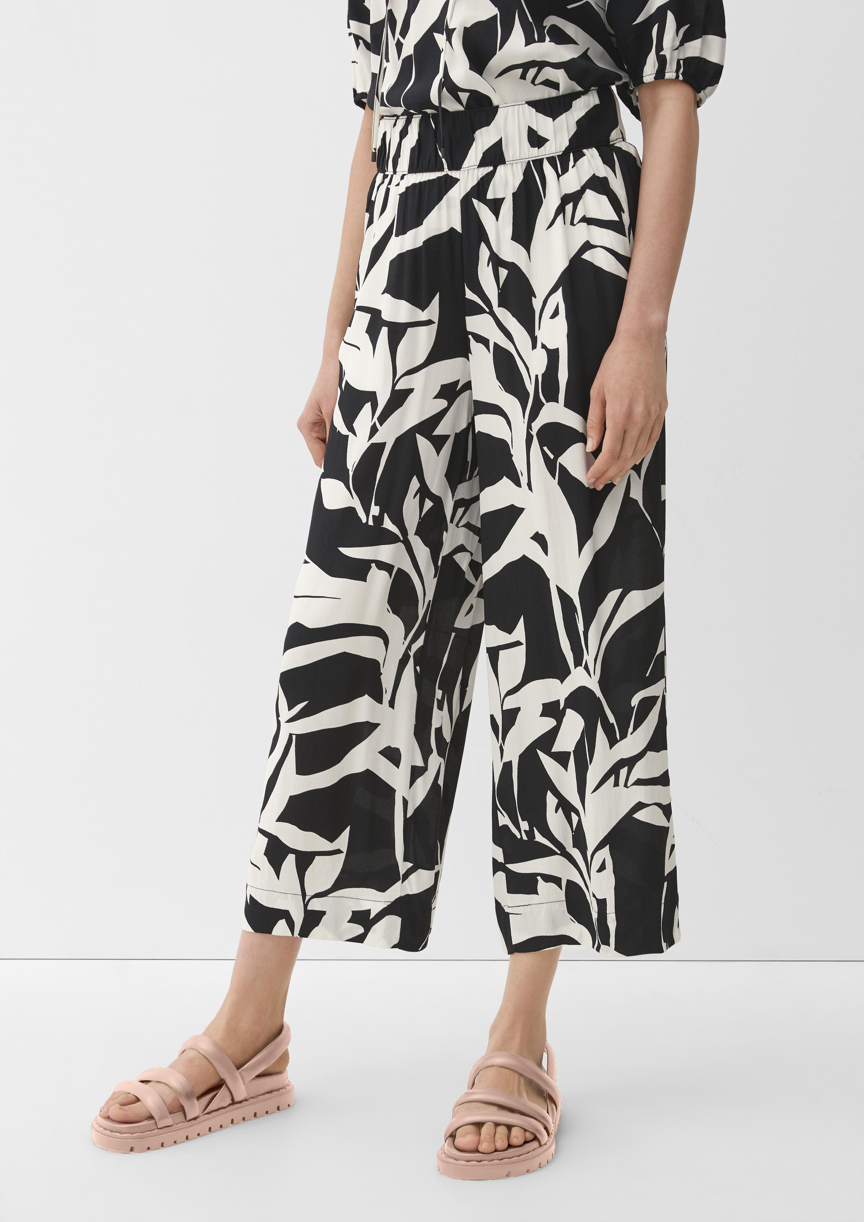Loose: Hose mit Crêpe-Struktur  2131907-99A3