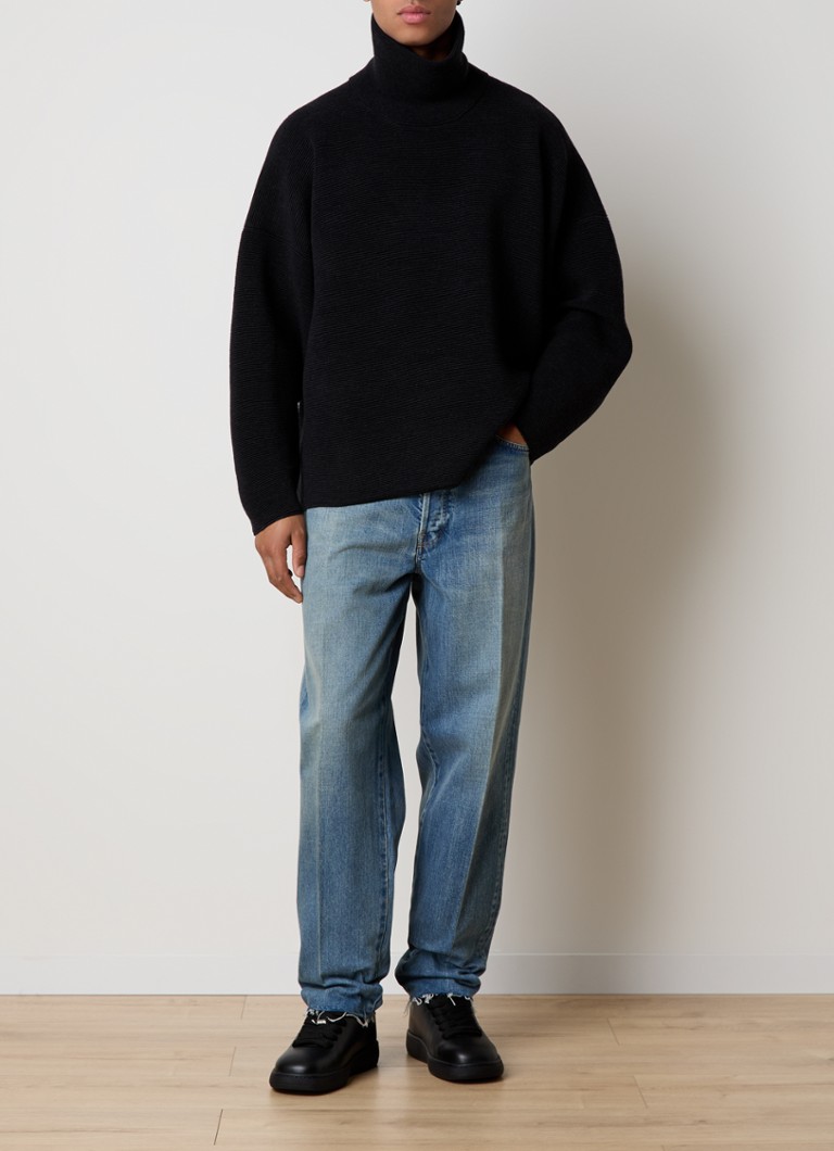 Fear of God Tapered jeans with press pleats and stitching pockets