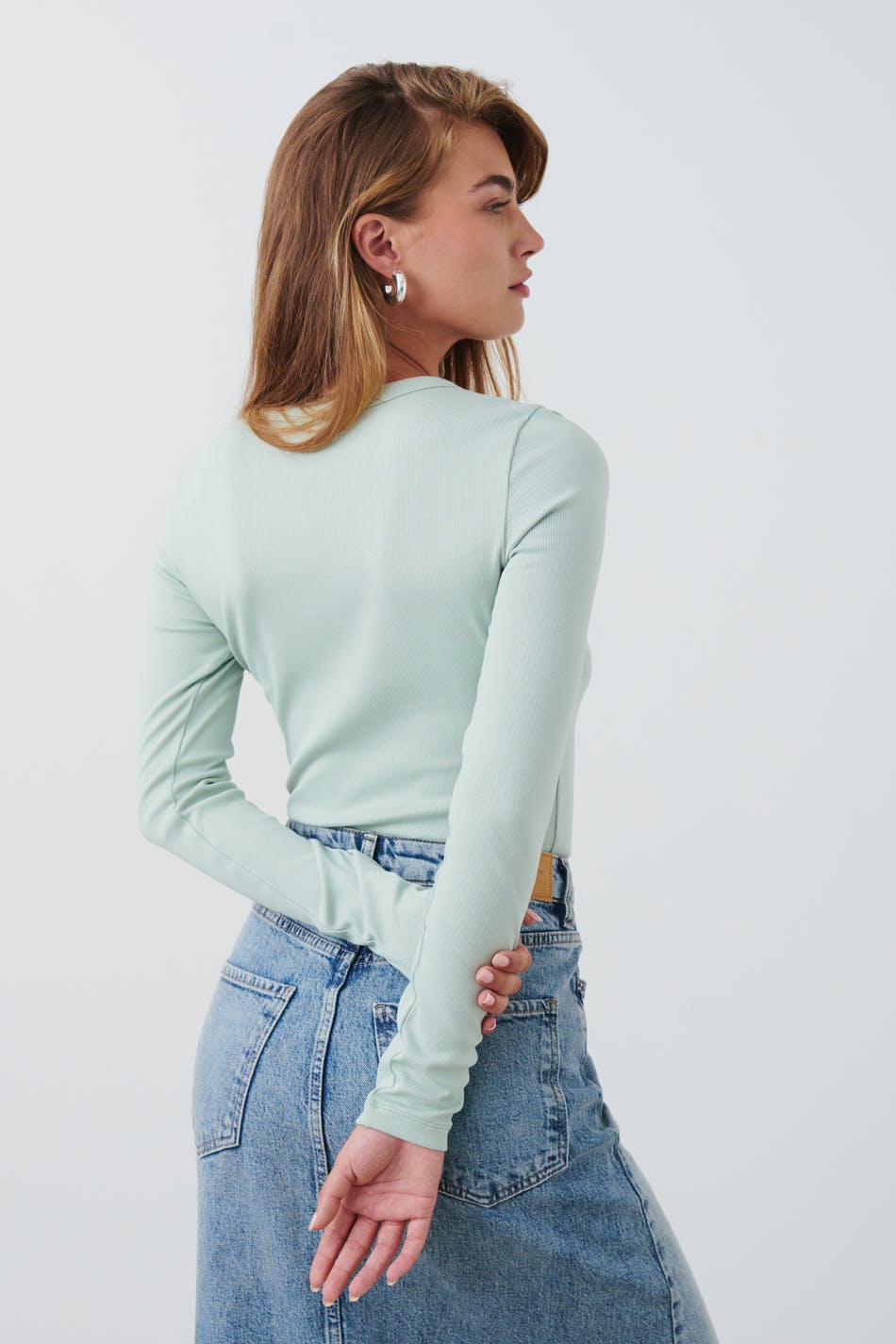 Basic long sleeve top