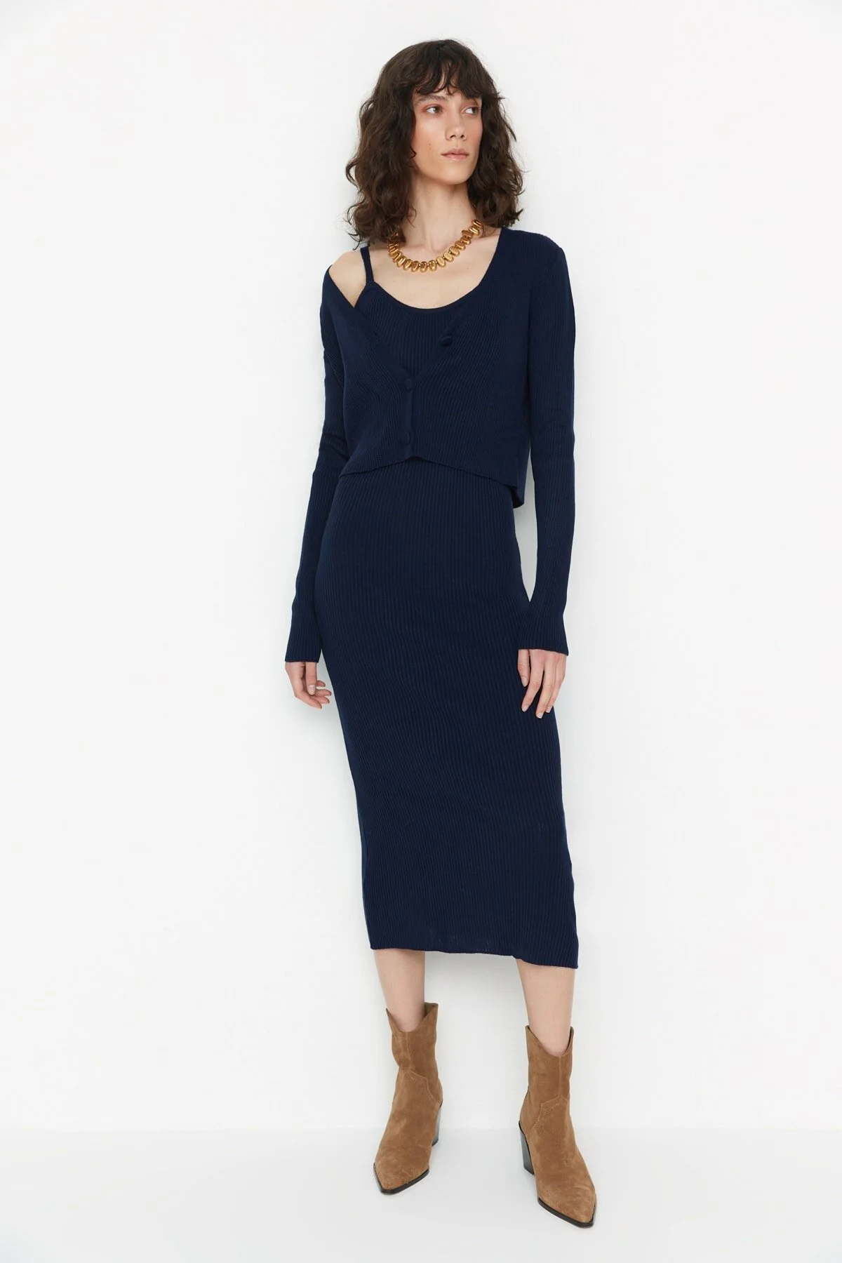 Trendyol Collection  Marineblaues, tailliertes Midi-Strick-Cardigan-Kleid-Set TWOSS21EL0208