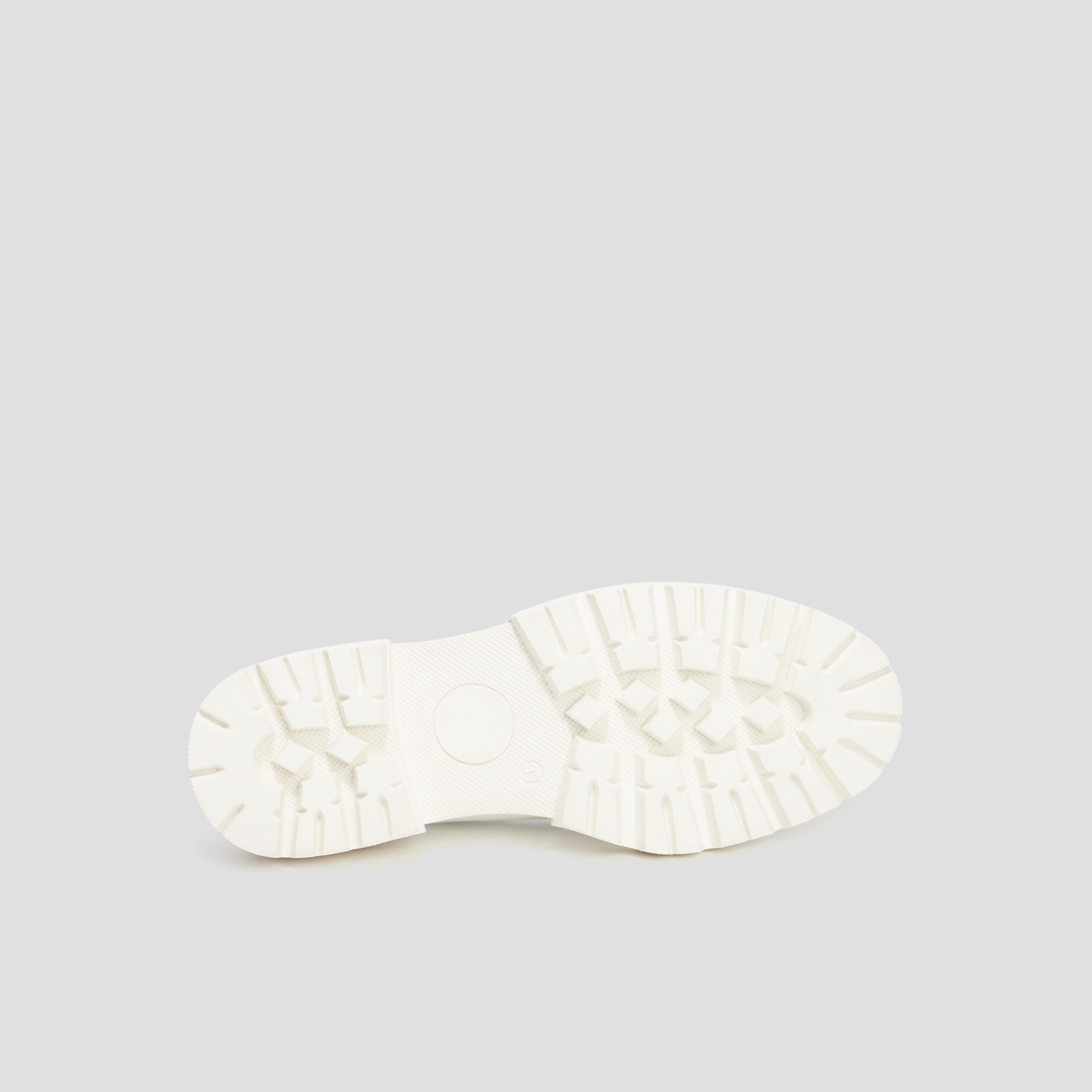 Mocassins crantés détail chaîne Liberto blanc femme | La Halle